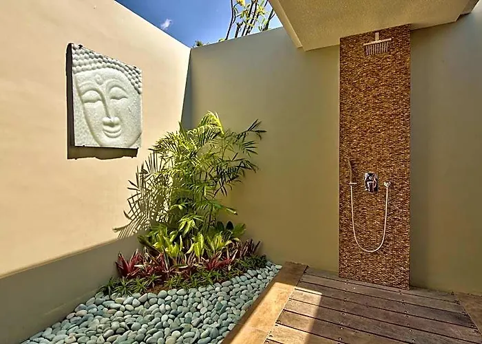 Relax Bali Resort, Diving & Spa, Ocean Front リゾート 3*